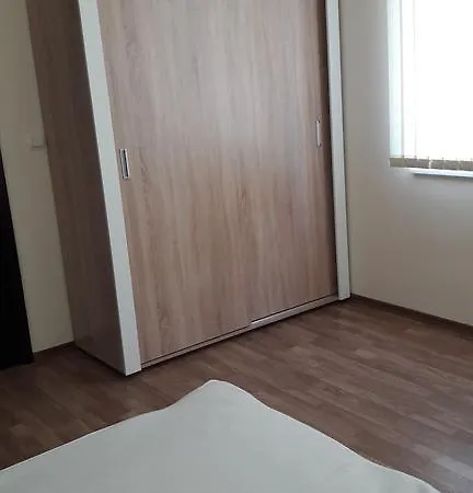 Apartamenti Sotirovi アパート ブルガス
